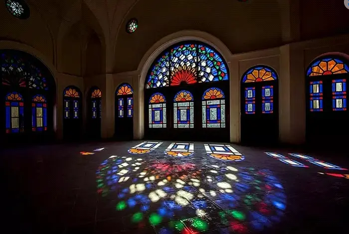 خانه طباطبایی ها