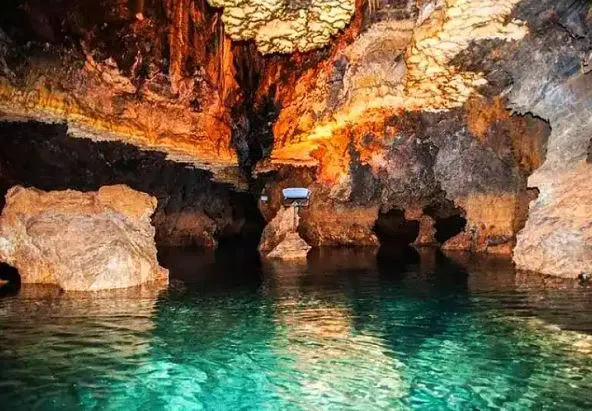 غار بی انتها