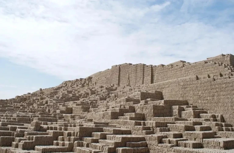 نقاشی دیواری چهار هزار ساله سه بعدی در پرو