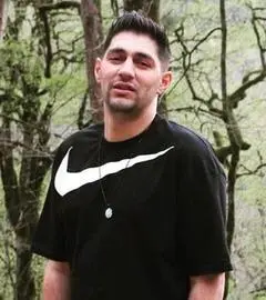 رضا اسکندرپور