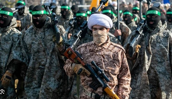 وقتی محافظان ، قاتلان مردم می شوند